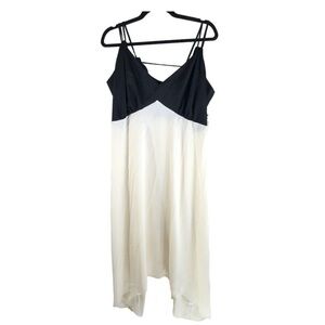 ELOQUII Black &‎ Cream
Colorblocked Slip Dress size 16